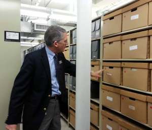 Paul Carnahan, Librarian of the VHS points to the document collection